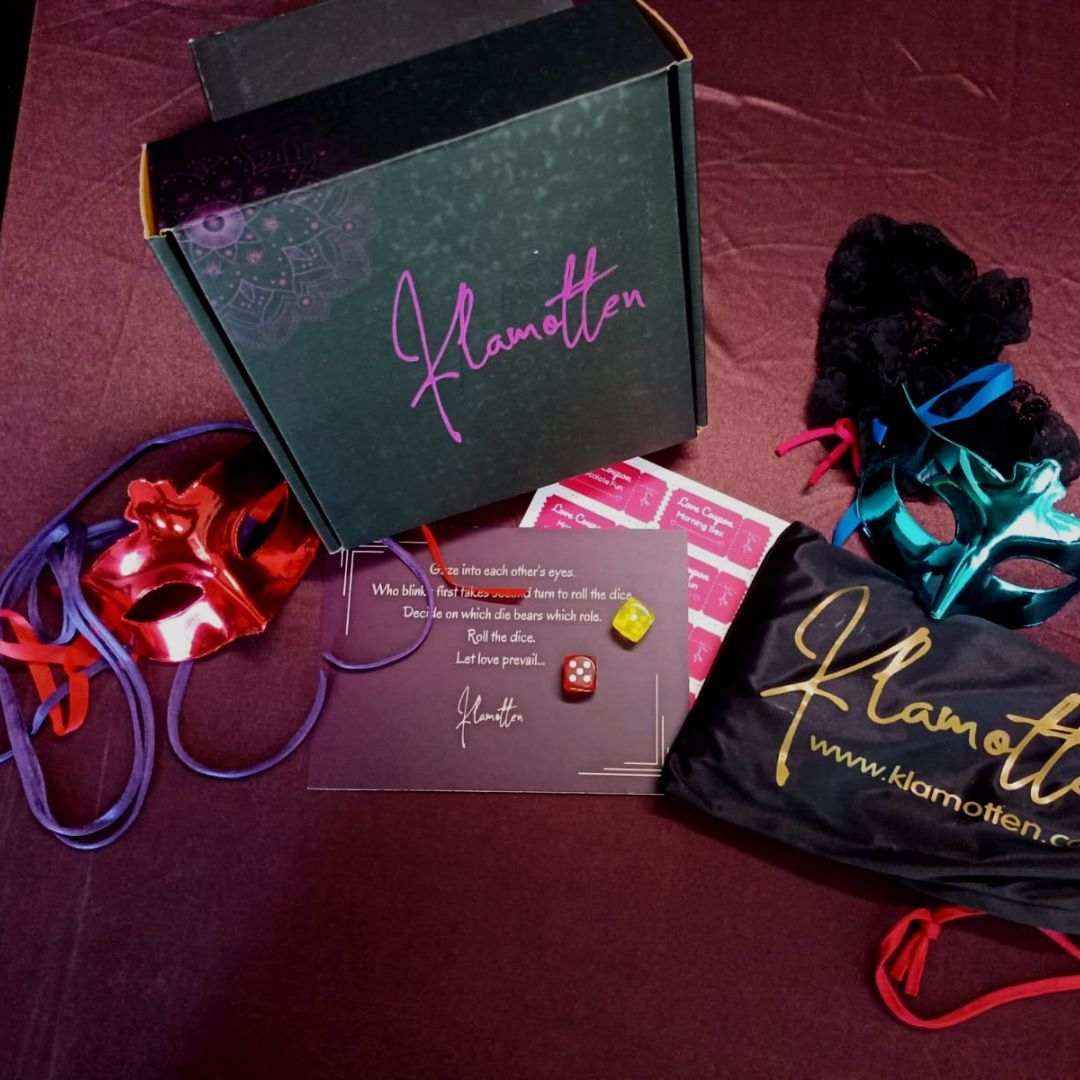 Klamotten Love Box - | Buy Online from Klamotten